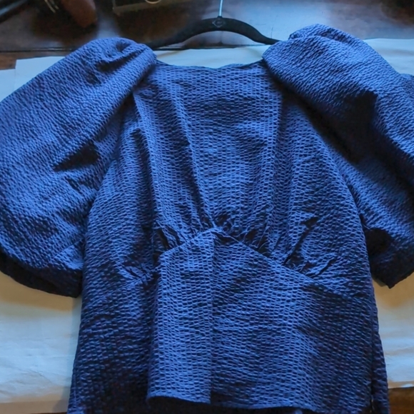 Pcill Navy Seersucker Balloon Sleeve Blouse NWT - Picture 5 of 5